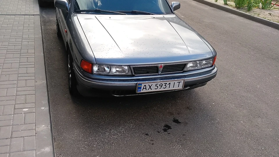 Mitsubishi Galant 2