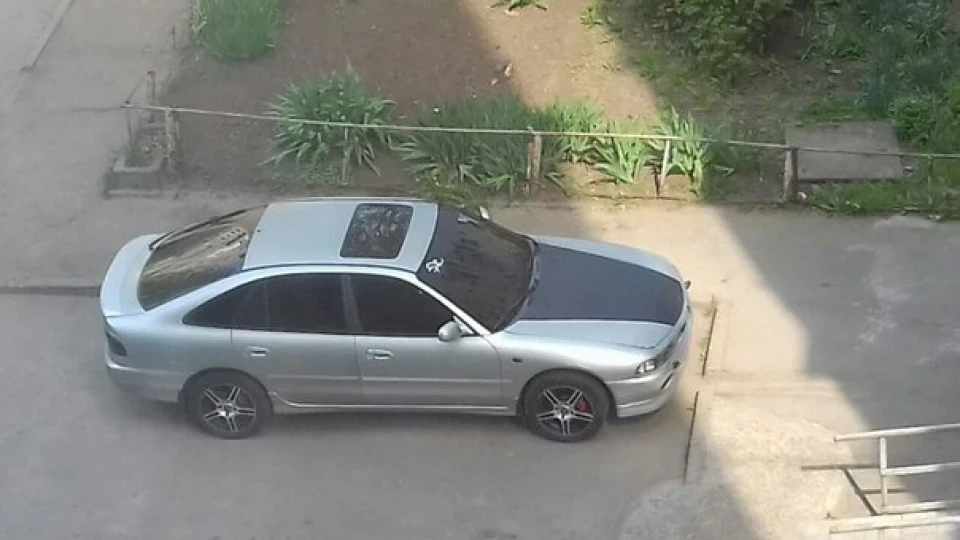 Mitsubishi Galant 5