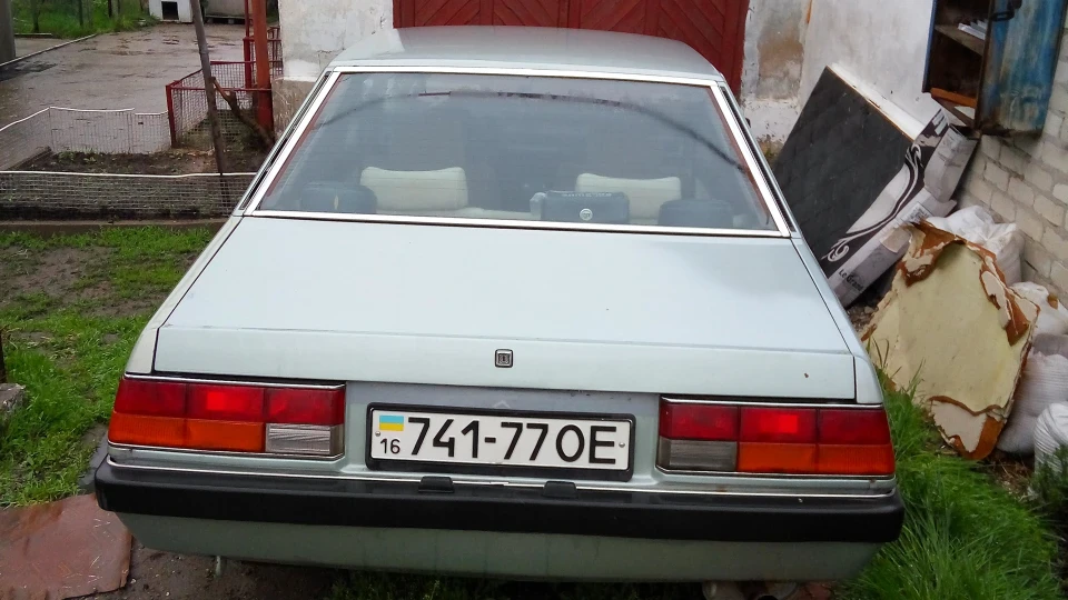 Mitsubishi Galant 3