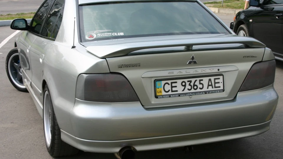 Mitsubishi Galant 4