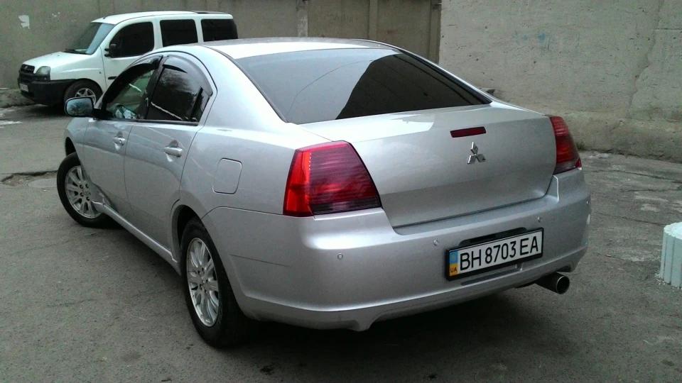 Mitsubishi Galant