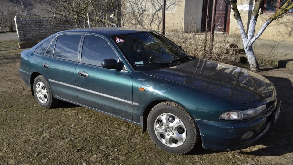 Mitsubishi Galant 2
