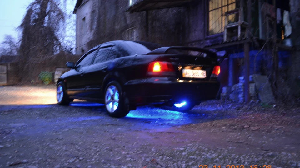 Mitsubishi Galant 3