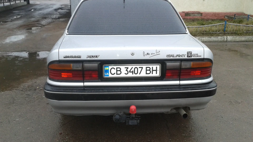 Mitsubishi Galant 3