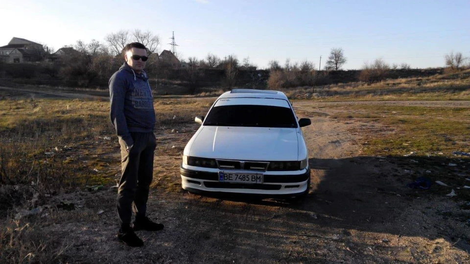 Mitsubishi Galant 2