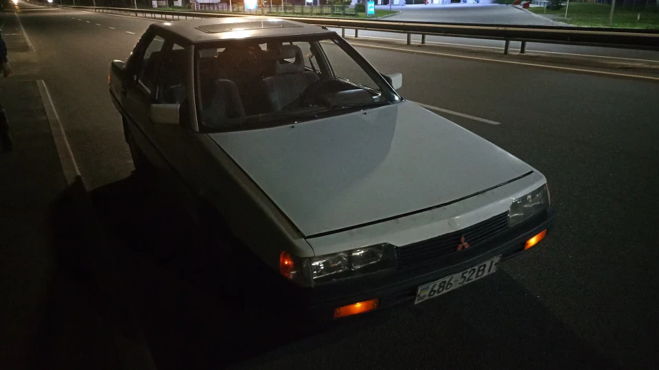 Mitsubishi Galant 1.8 2