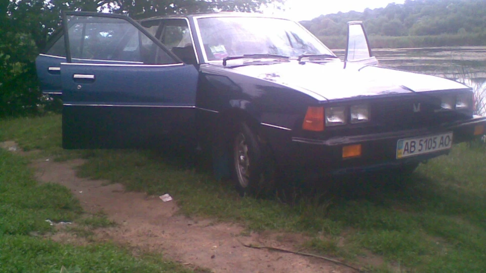Mitsubishi Galant 1979 3