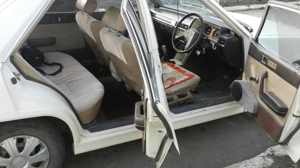 Mitsubishi Galant 2 літровий карбюратор 2