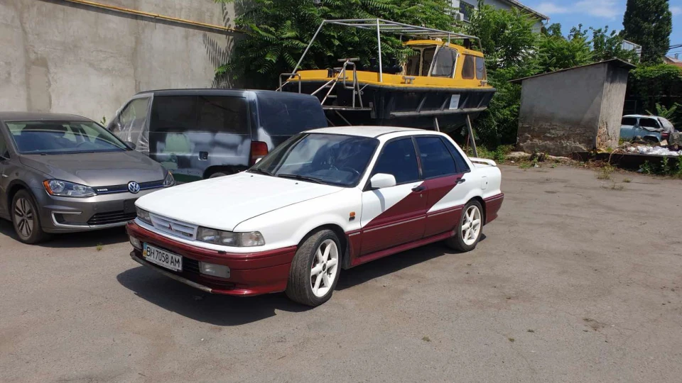 Mitsubishi Galant 2.0 16V DOHC 4x4 4WS 2