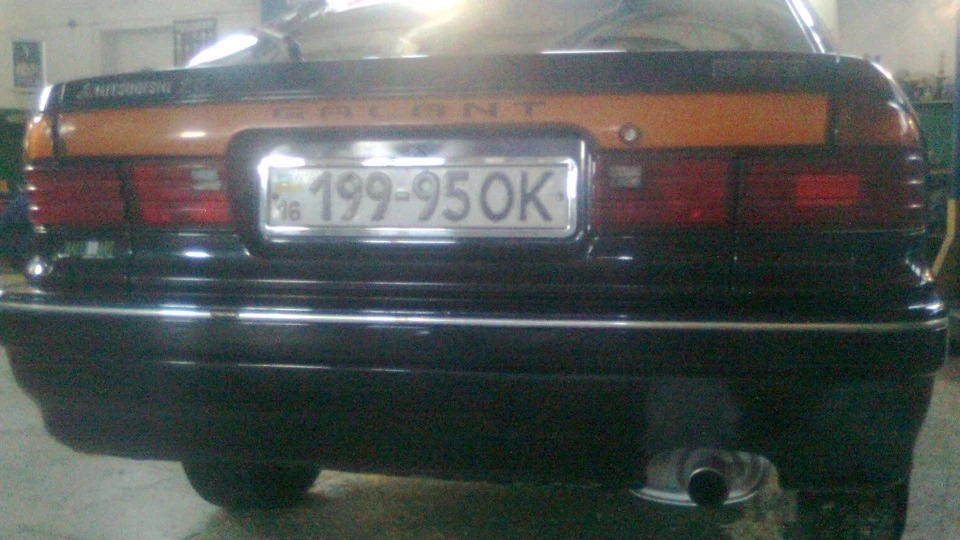 Mitsubishi Galant 2.0 LE hatch back 3