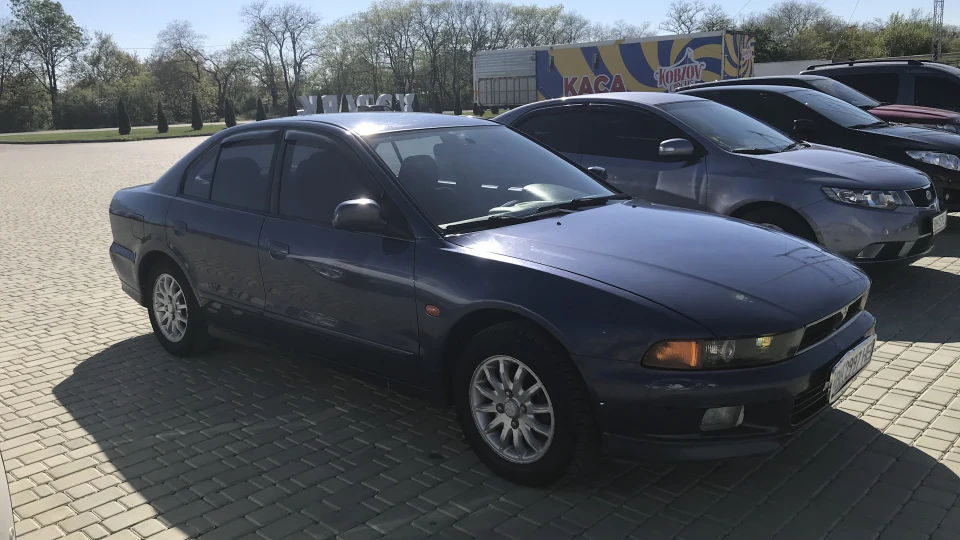 Mitsubishi Galant 2.0 3