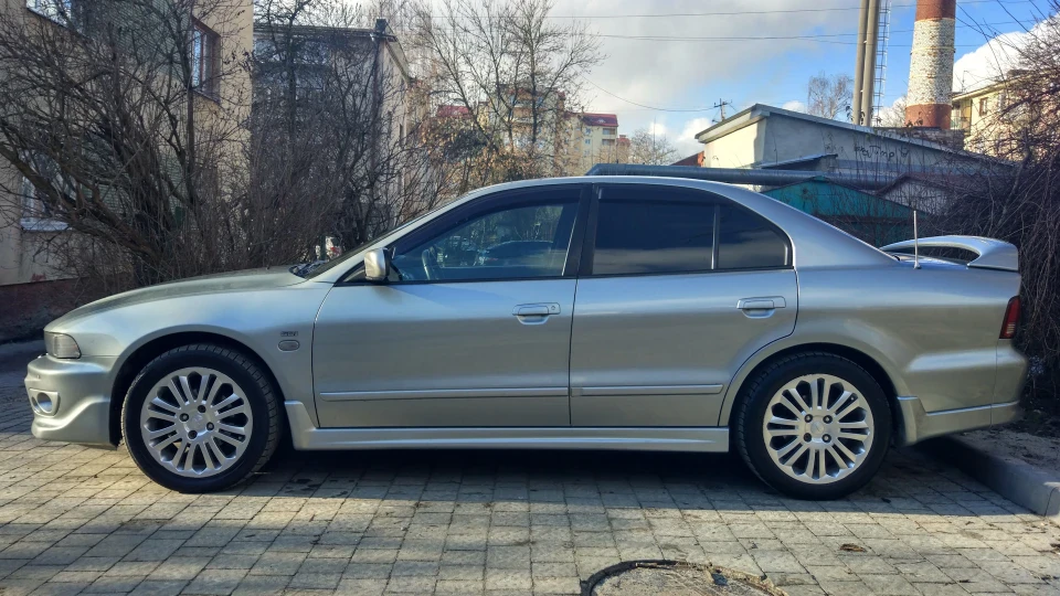 Mitsubishi Galant 2.4 GDI 3
