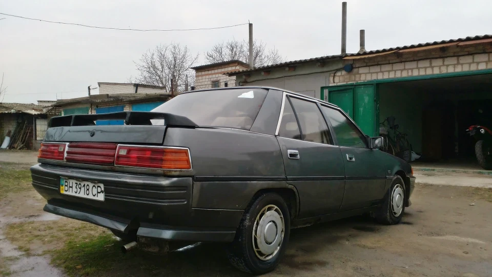 Mitsubishi Galant 2.4 США 3