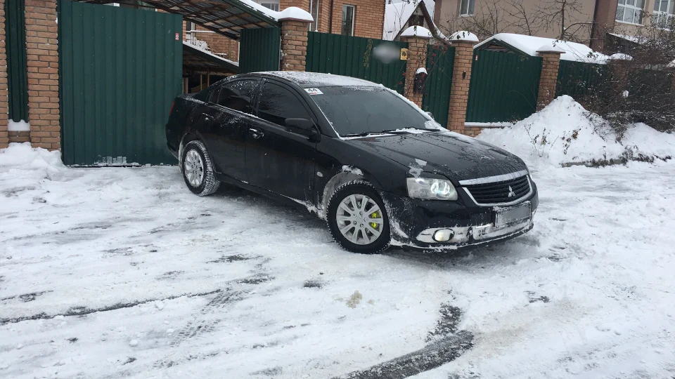 Mitsubishi Galant 2.4 3