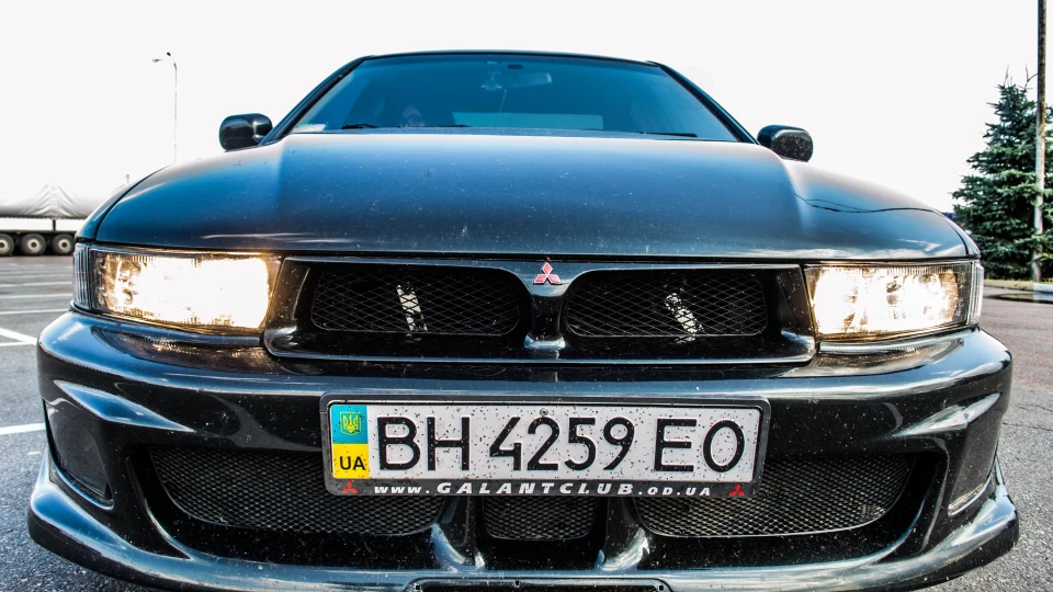 Mitsubishi Galant 2.5 л. 3