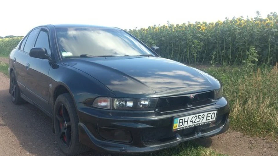 Mitsubishi Galant 2.5 л. 4
