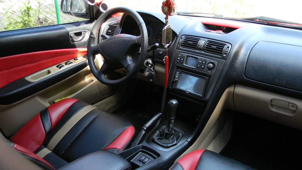 Mitsubishi Galant 2.5 V6 4