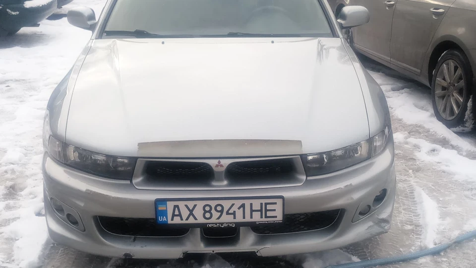 Mitsubishi Galant 2.5 v6 4