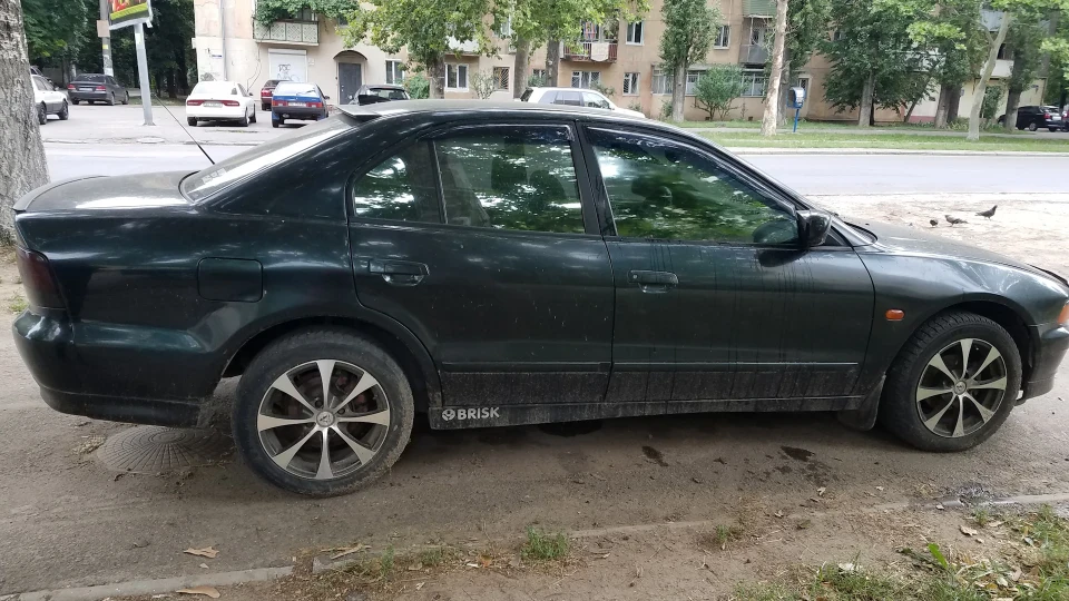 Mitsubishi Galant 2.5 V6 3