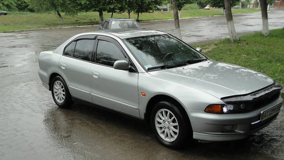 Mitsubishi Galant 2.5 V6