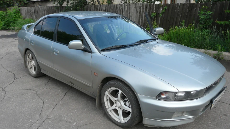 Mitsubishi Galant 2.5V6 3