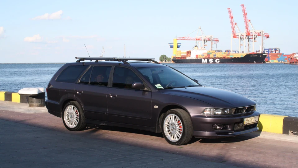 Mitsubishi Galant 2.5V624 sport edition 2
