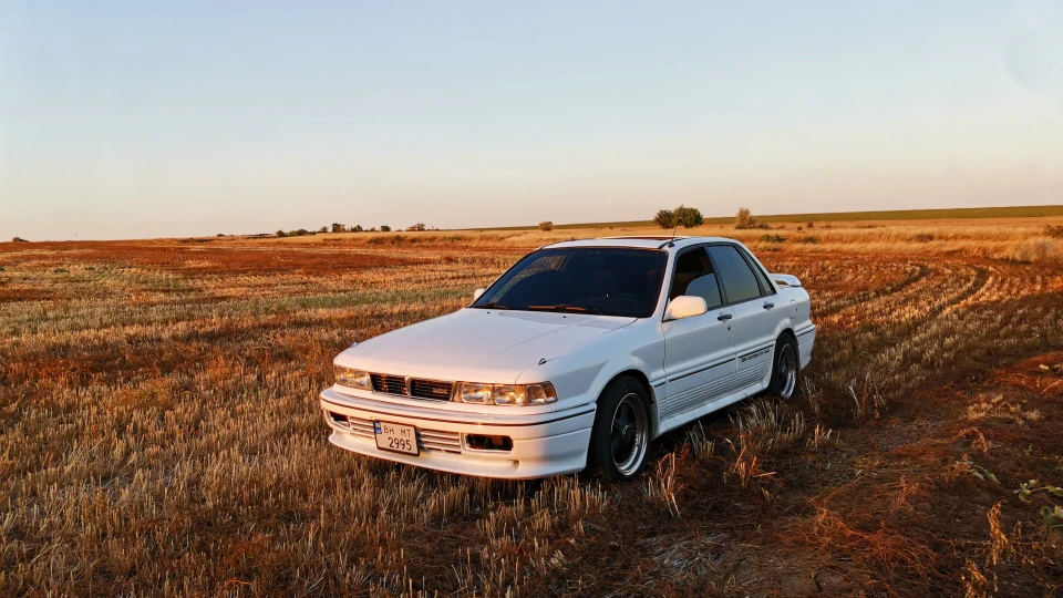 Mitsubishi Galant 4G63T FWD 2