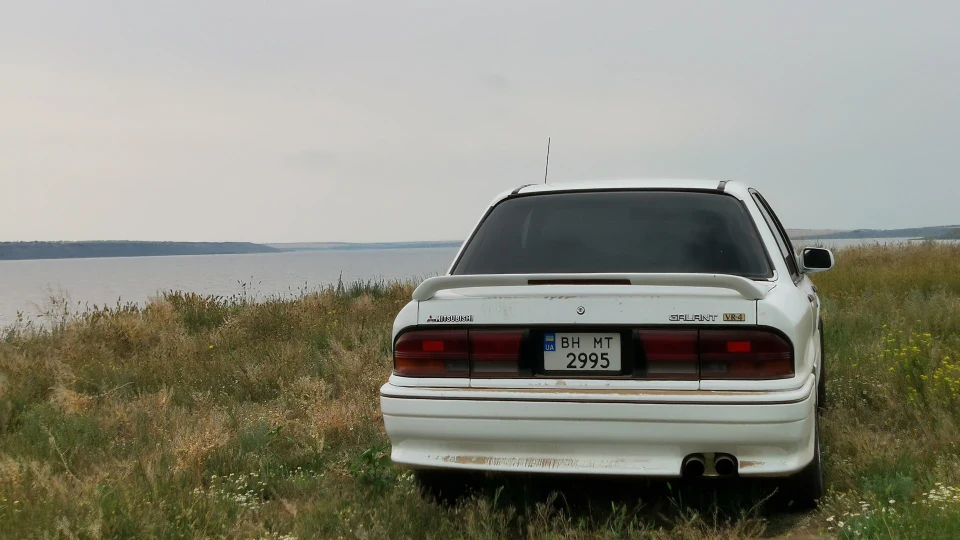 Mitsubishi Galant 4G63T FWD 3