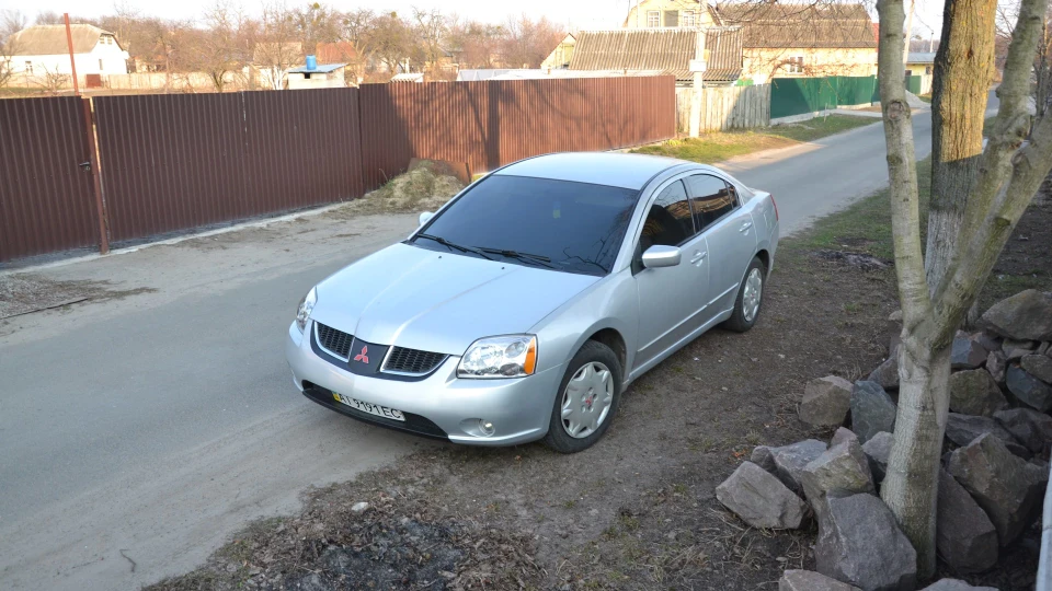 Mitsubishi Galant 9 ES 2.4 4