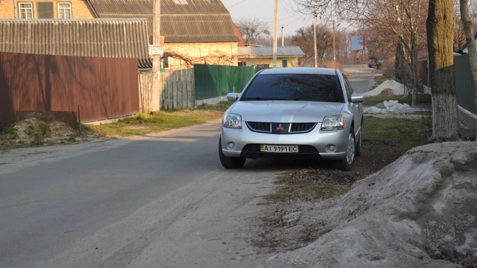 Mitsubishi Galant 9 ES 2.4 5