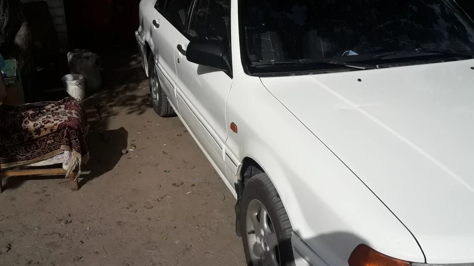 Mitsubishi Galant Білий Діамант 2