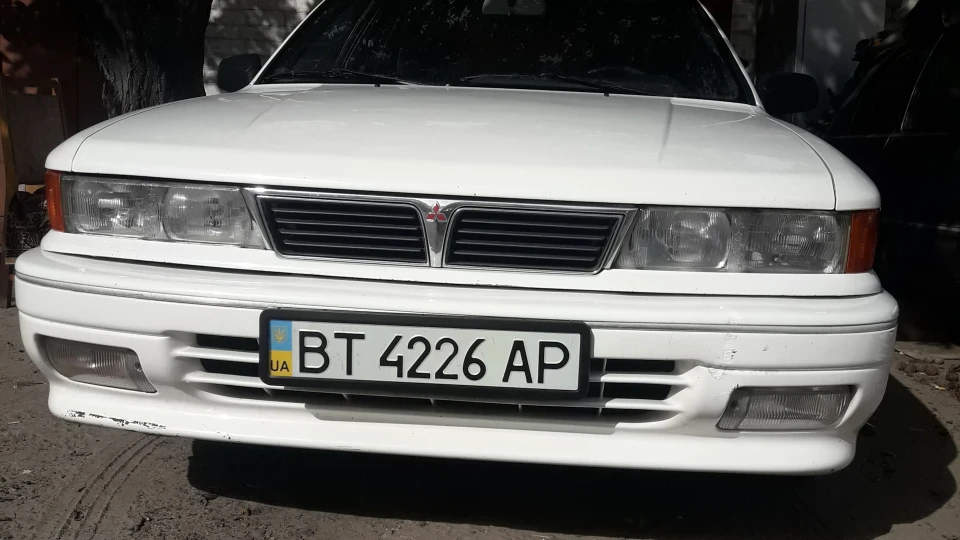 Mitsubishi Galant Білий Діамант 3