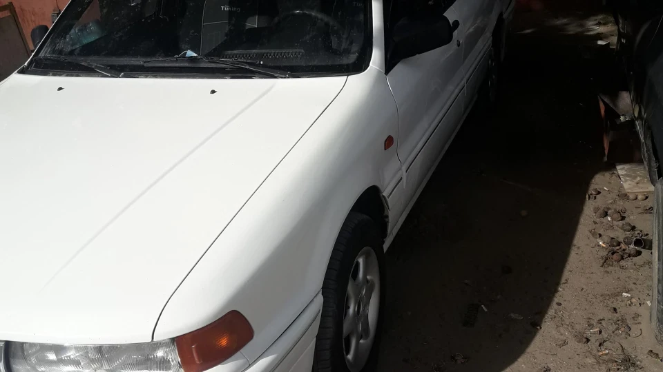 Mitsubishi Galant Білий Діамант 4