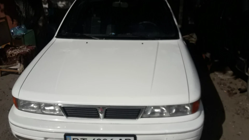 Mitsubishi Galant Білий Діамант 5