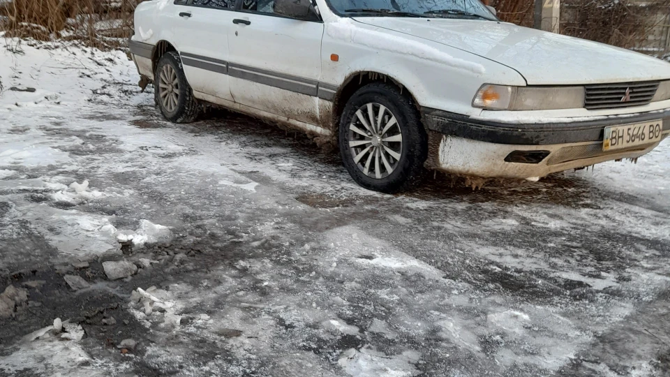 Mitsubishi Galant Білий ніндзя 4