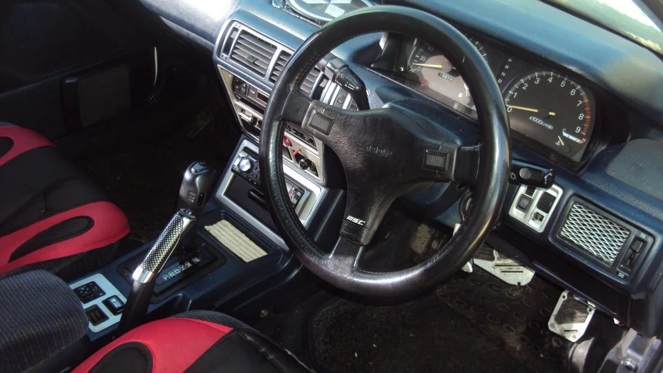 Mitsubishi Galant білий перламут 4