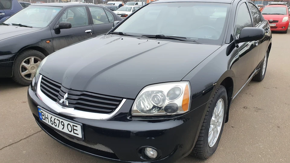 Mitsubishi Galant Black American 2