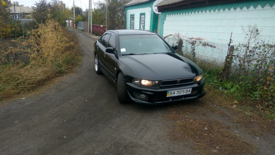 Mitsubishi Galant Чорне Акуло 2