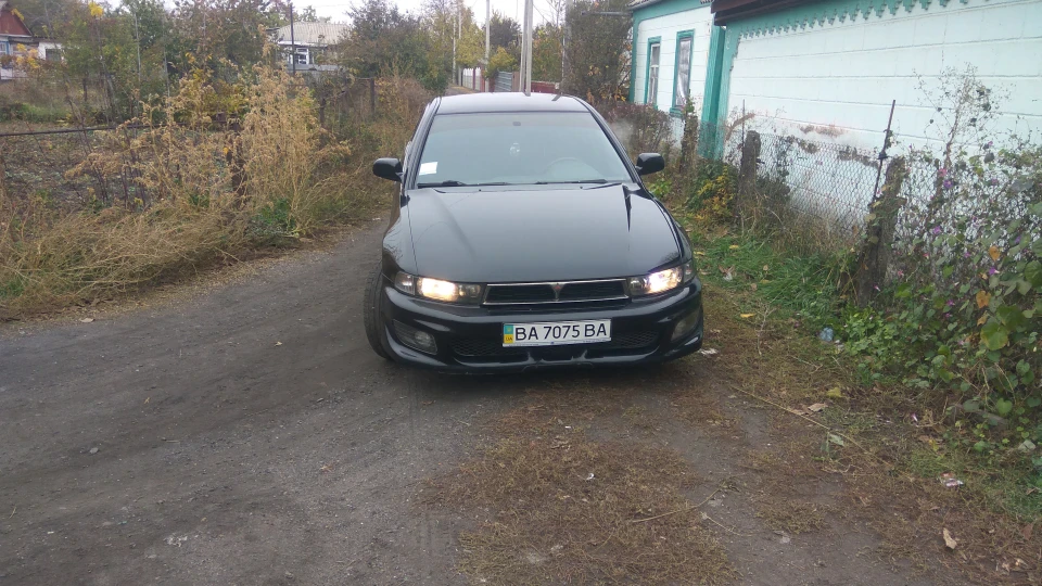 Mitsubishi Galant Чорне Акуло 5