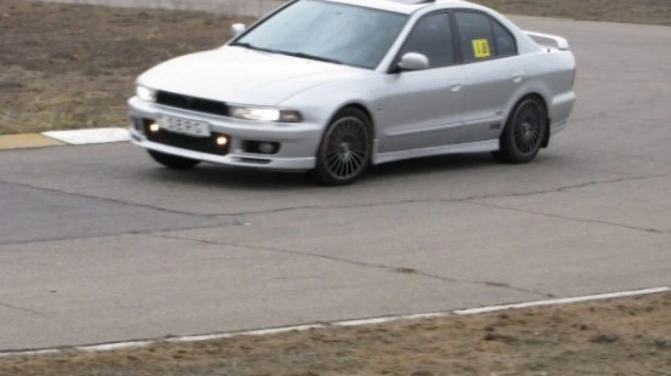 Mitsubishi Galant чітка машина була!