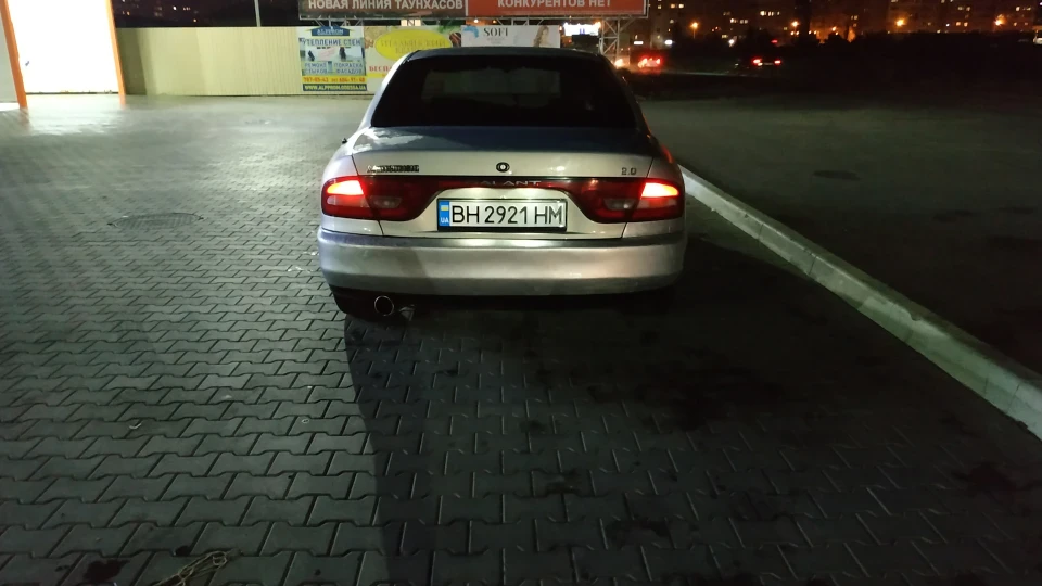 Mitsubishi Galant "Devil eyes" 2