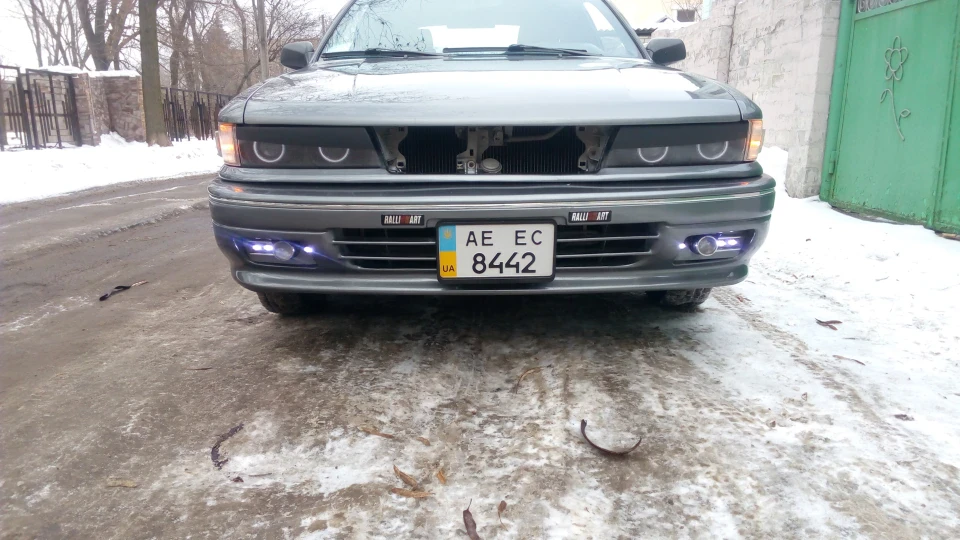 Mitsubishi Galant