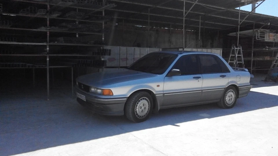 Mitsubishi Galant E33A GTI 16V 4