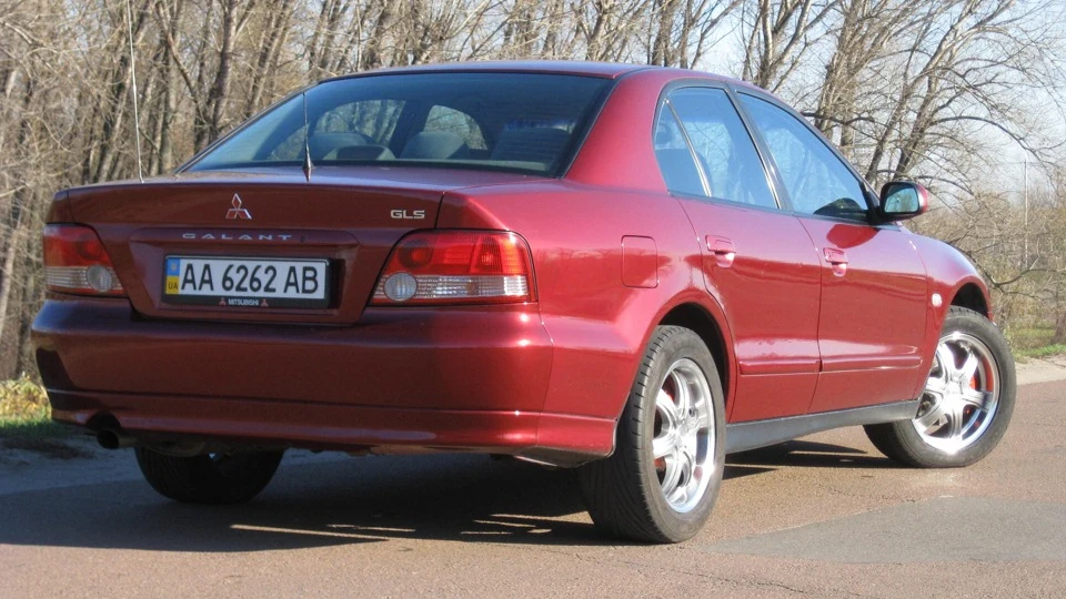 Mitsubishi Galant exlusive 3