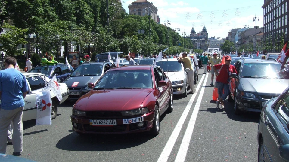 Mitsubishi Galant exlusive 4