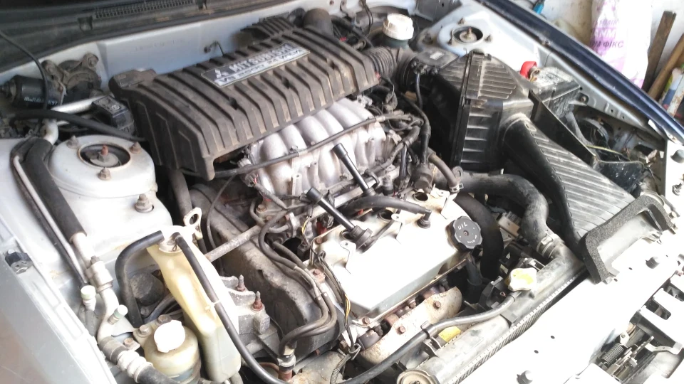 Mitsubishi Galant Galant 2.5 V6 163 к. 3