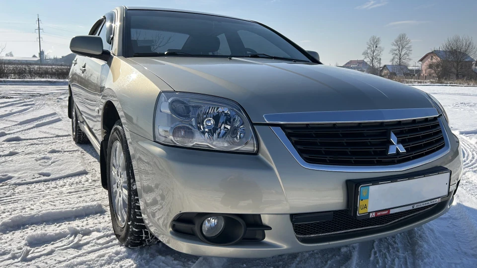 Mitsubishi Galant Галантний 2
