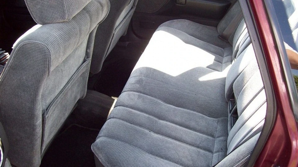 Mitsubishi Galant GLS 2