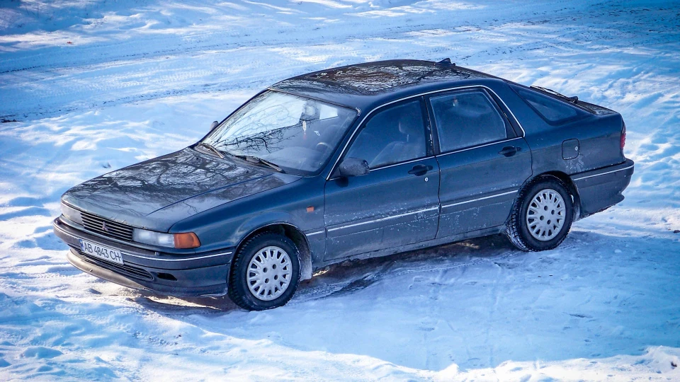 Mitsubishi Galant GLSi 3