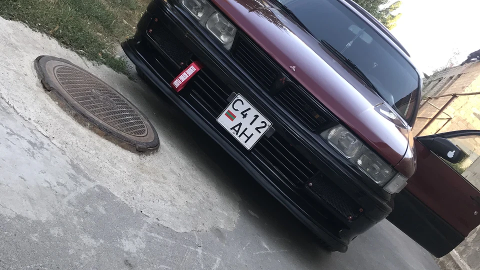 Mitsubishi Galant GTI 16V DOHC 2